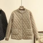 Стёганая курточка с накладными карманами — изображение 3