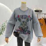 Теплый свитшот с зайцем — изображение 6